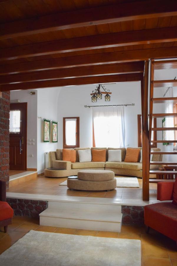 Sunshine House For 9, Cozy Set Up,Verandas, Sea View. Karterados  Luaran gambar