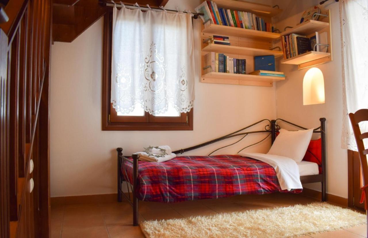 Sunshine House For 9, Cozy Set Up,Verandas, Sea View. Karterados  Luaran gambar