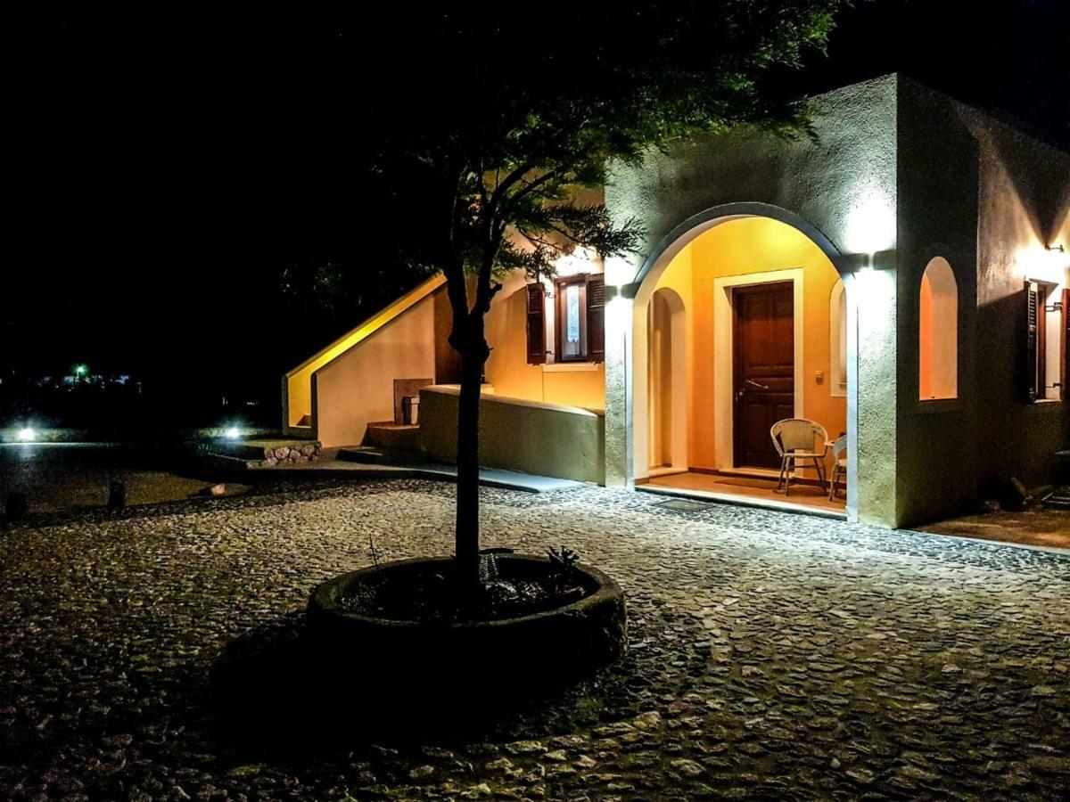 Sunshine House For 9, Cozy Set Up,Verandas, Sea View. Karterados  Luaran gambar